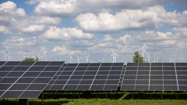 Erneuerbare Energien: Erneuerbare decken erstmalig 58 Prozent des deutschen Stromverbrauchs