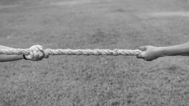 Reformpolitik: Wer bezahlt die Reformen – und wer profitiert von ihnen?