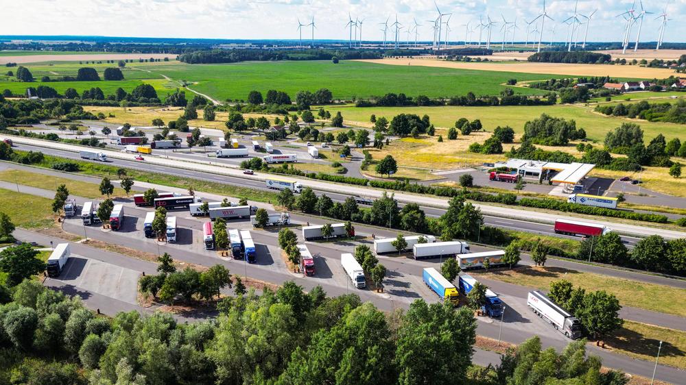 Lkw-Fahrverbot Berlin Brandenburg Niedrigwasser Binnenschifffahrt