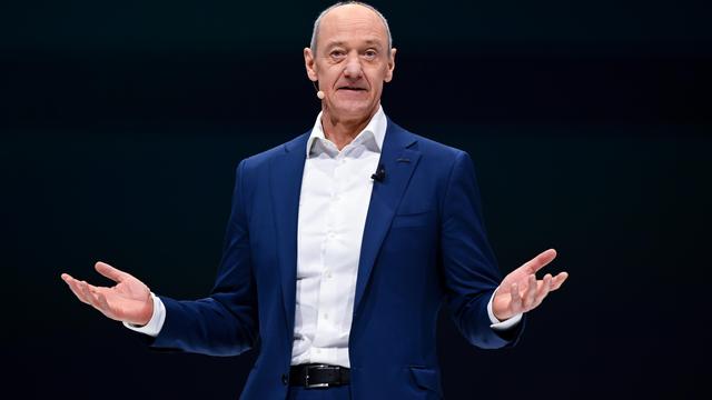 Roland Busch: Siemens-Chef will KI »nicht durch Regulierung bremsen«