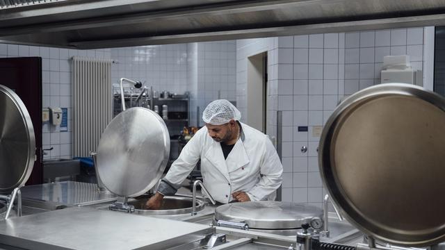 Arbeitspflicht für Asylbewerber: Was passiert, wenn alle Asylbewerber arbeiten müssen