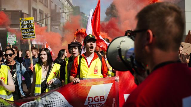 Arbeitskampf: Volkswagen-Betriebsratschefin Cavallo wirft Arbeitgebern Verrat vor