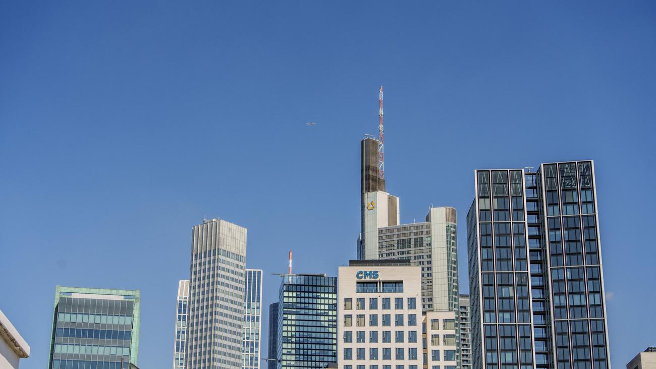 Compra de Commerzbank: el primer ministro de Hesse plantea exigencias a Unicredit