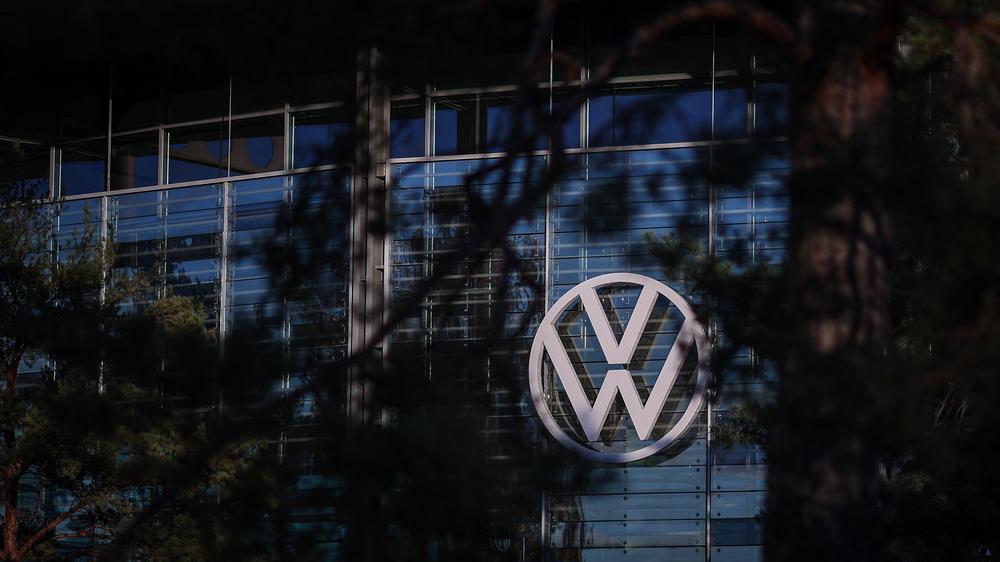 Volkswagen-Einigung: Der VW-Aufsichtsrat hat den umstrittenen Sanierungsplan des Vorstands angenommen.