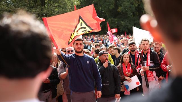 Institut für Arbeitsmarkt- und Berufsforschung: Institut erwartet Verlust von 350.000 Jobs bis Ende 2027