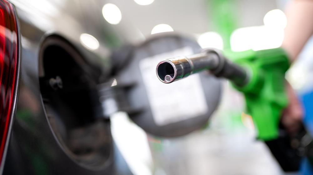 Spritpreise Benzinpreis Mineralölkonzerne Steuern Mehrwertsteuer