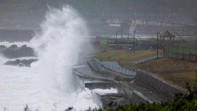 Taifun »Champi« : Ein Toter und viele Verletzte durch Taifun in Taiwan