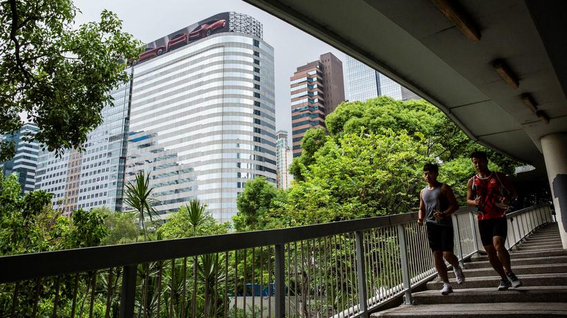 Immobilien: Börsenhandel mit Aktien von Evergrande in Hongkong ausgesetzt