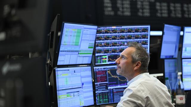 Börse: Dax verzeichnet nach Merz' gescheiterter Wahl deutliche Verluste