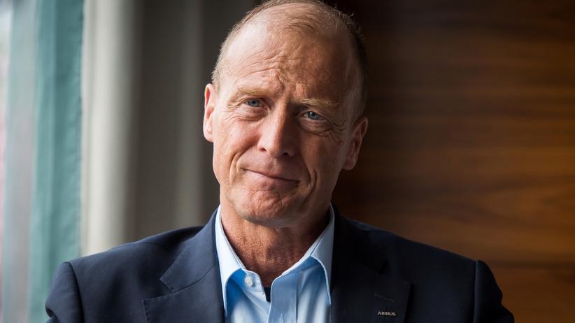 Thomas Enders: Airbus fertigt Flugzeugteile in Großbritannien. Nach dem Brexit werde man Investitionen dort prüfen müssen, sagt Konzernchef Enders. Die Langfassung des ZEIT-Interviews