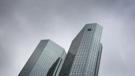 Deutsche Bank Vorstandschef Christian Sewing Dampft Erwartungen