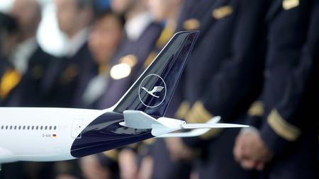 Tarifstreit Ufo Ruft Zu Streik Bei Lufthansa Auf Zeit Online