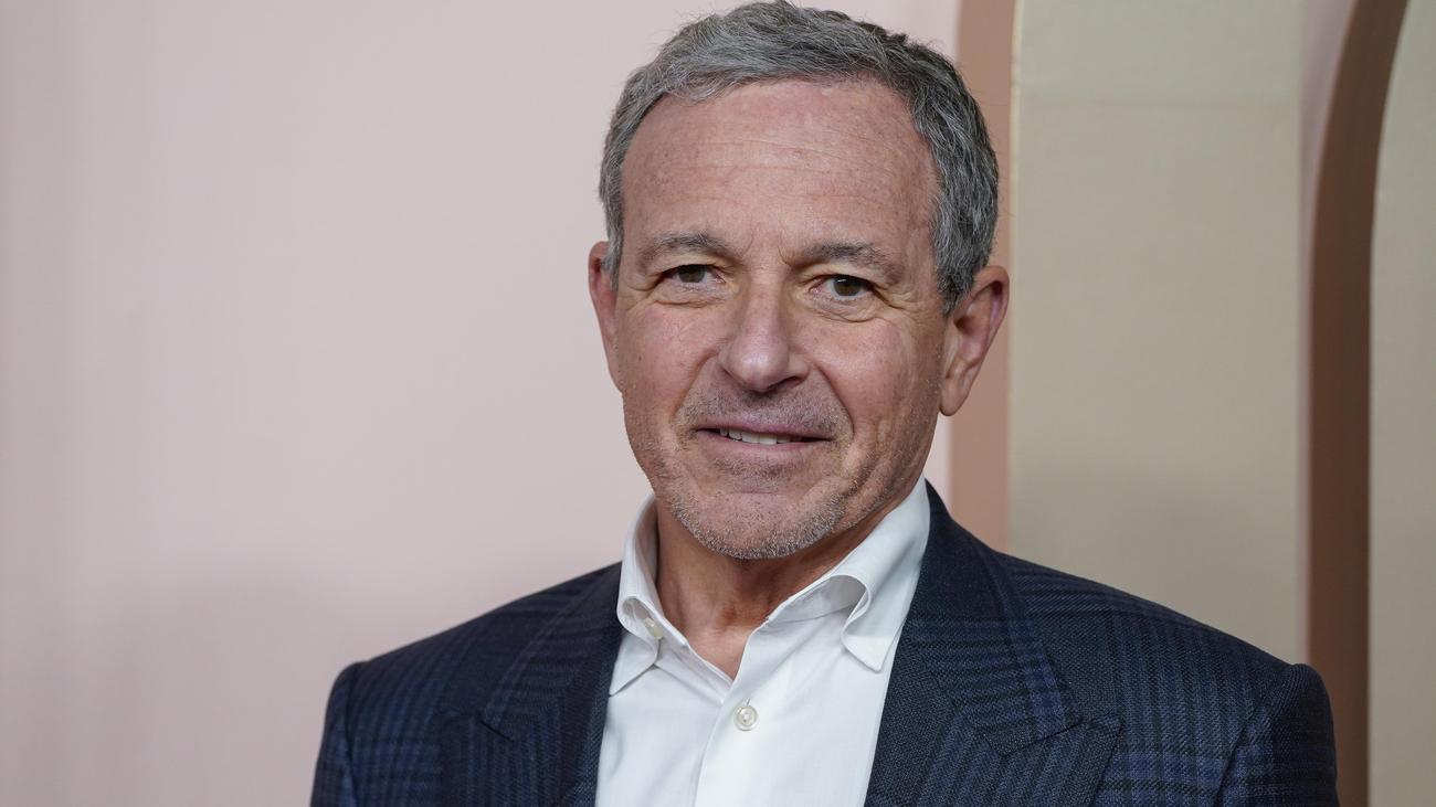 Streit um Konzernspitze: Disney-Chef Bob Iger setzt sich gegen kritischen Investor durch