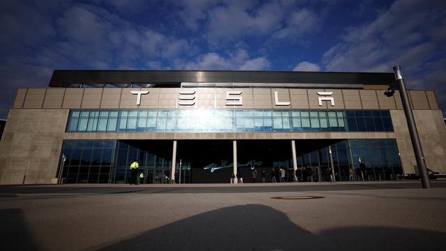Elektromobilität: Tesla will in Grünheide wohl weniger als 3.000 Stellen streichen