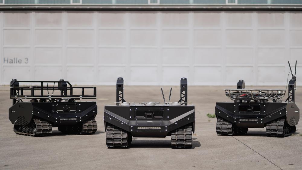 Deutsche Rüstungsfirmen: Robust und modular: Der Roboter Gereon der Firma ARX aus München versorgt ukrainische Soldaten an der Front mit Wasser und Munition.