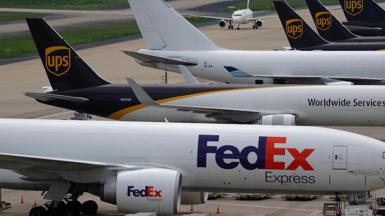 Zollpolitik von Donald Trump: FedEx verklagt US-Regierung auf Rückerstattung von Zöllen