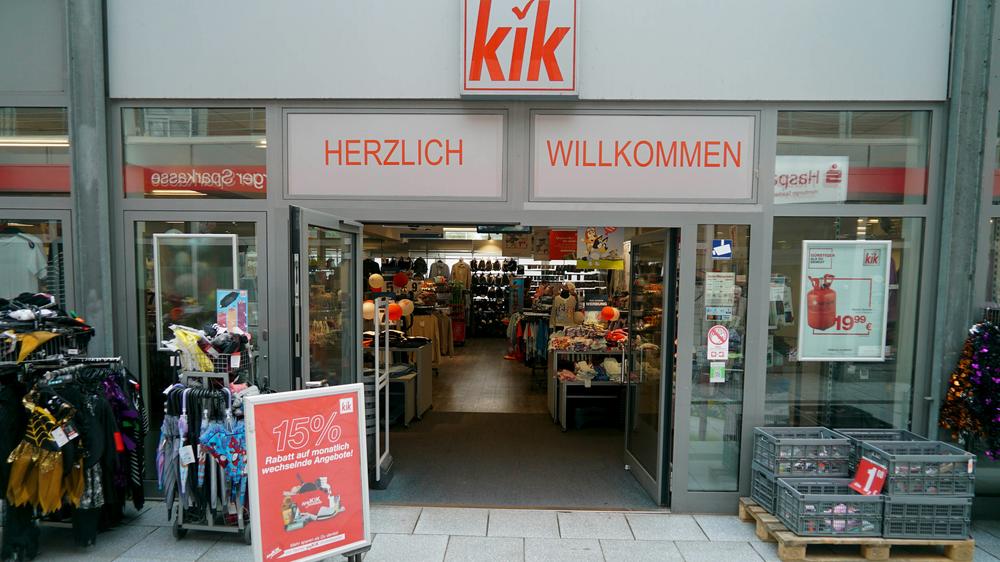 Discounter: Kik will etwa 300 Filialen in Europa schließen | DIE ZEIT