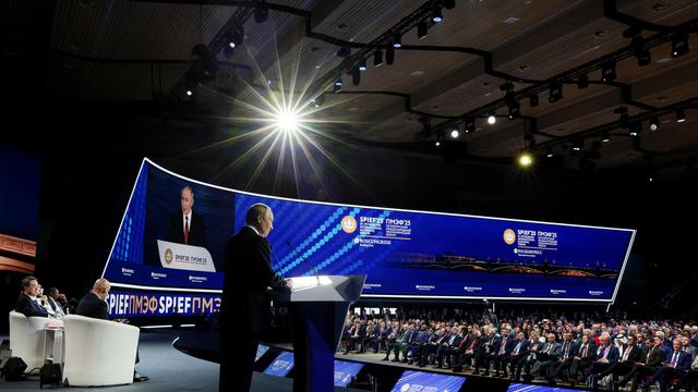 Wirtschaftsforum in St. Petersburg: Deutsche nehmen wieder offiziell an russischem Wirtschaftsforum teil