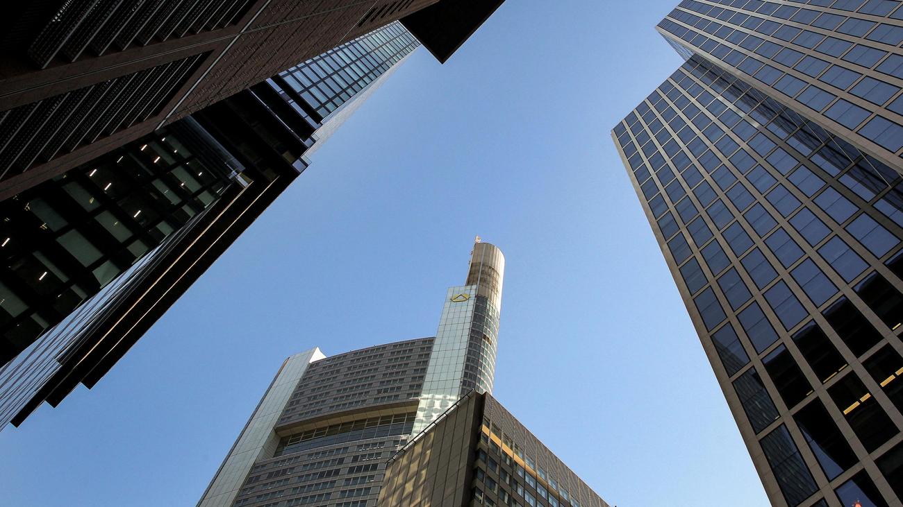 Unicredit y Commerzbank: Unicredit eleva su participación en Commerzbank a más de un tercio