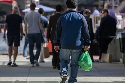 Umweltschutz: Sind Papiertragetaschen besser für die Umwelt als Plastiktüten?