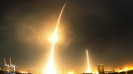 Spacex Falcon 9 Kehrt Erstmals Erfolgreich Zur Erde Zuruck Zeit Online