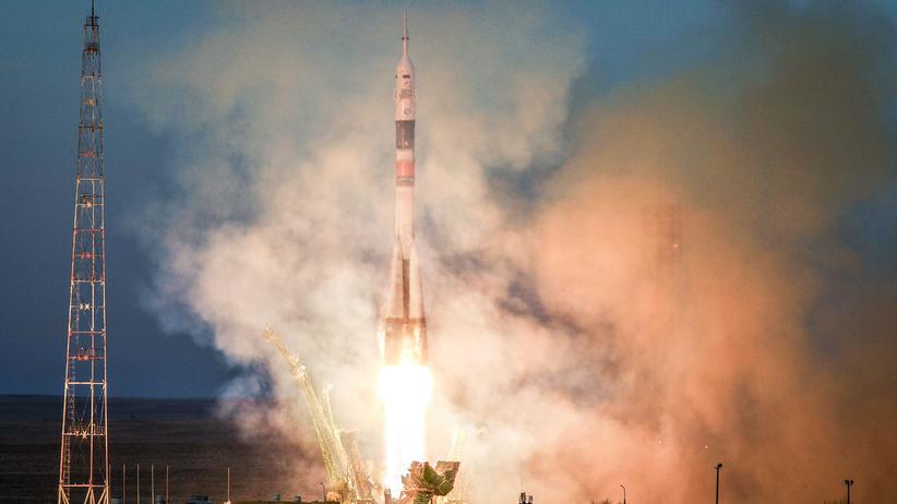 Raumstation ISS: Die russische Rakete mit den Astronauten an Bord startet zur ISS.
