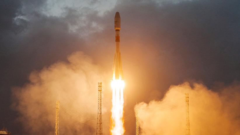 OneWeb: Start der Sojus-Rakete vom Weltraumbahnhof in Französisch-Guayana