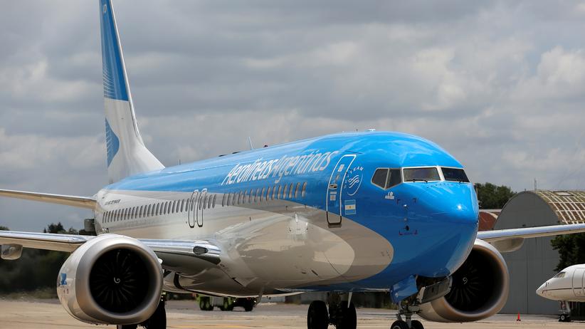 Flugzeugabsturz in Äthiopien: In China, Indonesien und Äthiopien dürfen Boeings 737 Max 8 vorerst nicht starten. Noch ist unklar, was zu Abstürzen zweier Maschinen dieses neuen Flugzeugmodells innerhalb kurzer Zeit geführt hat.