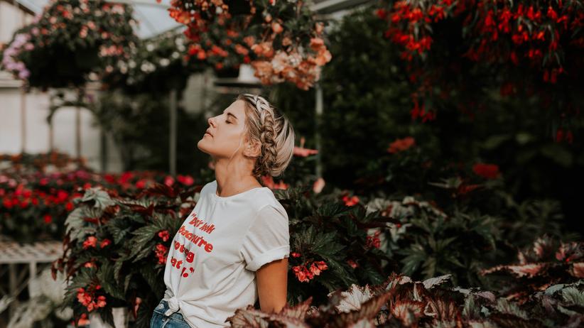 Reizüberflutung: Wenn wir die Gedanken schweifen lassen, begeben sie sich oft auf eine Reise in die Vergangenheit und fördern Bilder aus unserer Biografie zutage. 