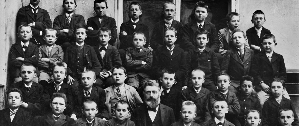Adolf Hitler: Was sagt die DNA Hitlers überhaupt aus? | DIE ZEIT