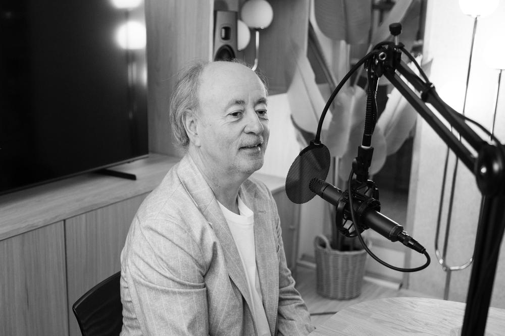 Matthias Matting: Brandon Q. Morris, wie verkauft man zwei Millionen Bücher?