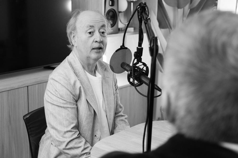 Matthias Matting: Brandon Q. Morris, wie verkauft man zwei Millionen Bücher?