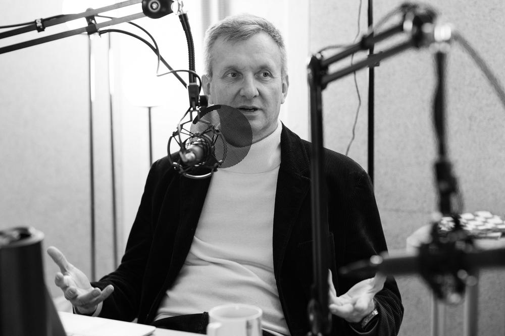 Matthias Matting: Brandon Q. Morris, wie verkauft man zwei Millionen Bücher?