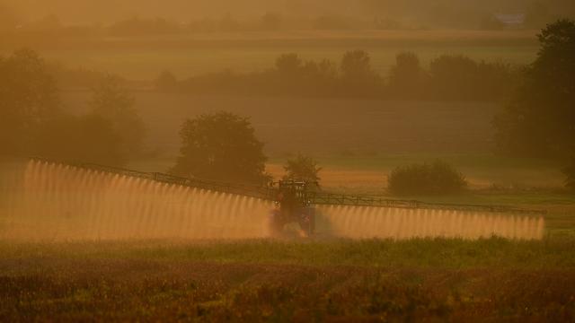 (+) Glyphosat : Manipulierte Monsanto die Forschung zu Glyphosat?