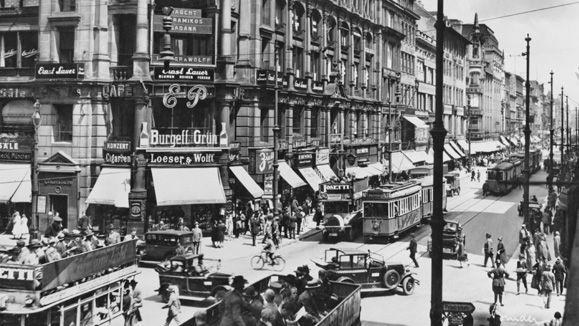 Die Leipziger Strasse in Berlin Mitte der 1920er Jahre