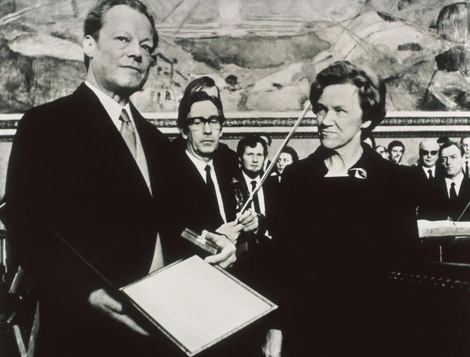Willy Brandt: Visionär, Weltbürger und Kanzler der Versöhnung | ZEIT ONLINE