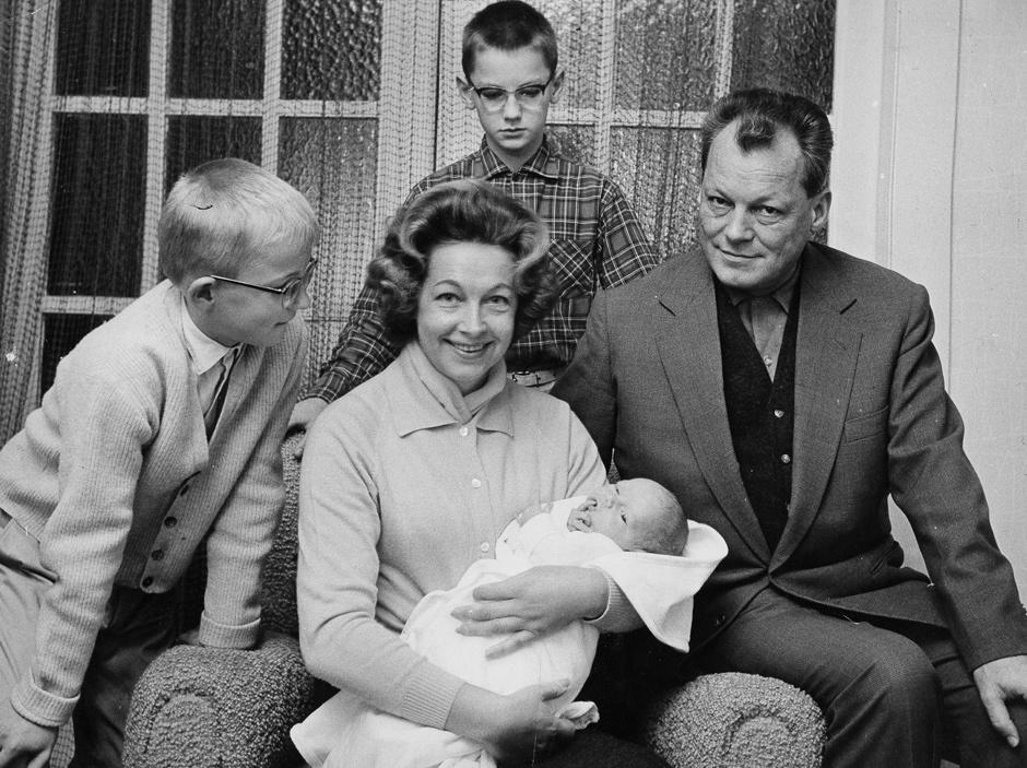 Willy Brandt: Visionär, Weltbürger und Kanzler der Versöhnung | ZEIT ONLINE