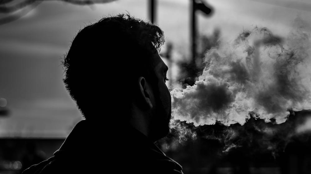 e zigaretten shop in der nähe Ab Wie Vielen Zügen Ist Vape Schädlich Süchtig nach E-Vapes? Was machen Elf  Bar & Co mit mir und meiner Umwelt? main image 1