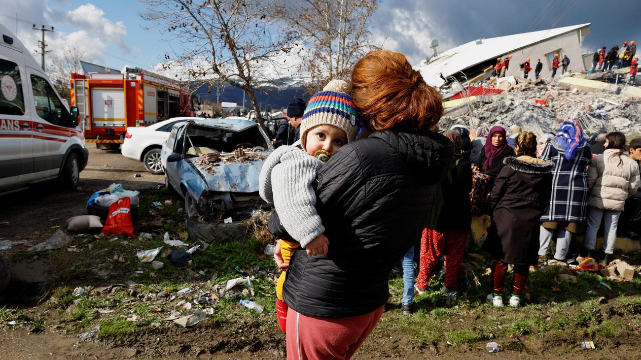 Erdbeben In Türkei Und Syrien: "In Krisen Helfen Sich Die Menschen ...