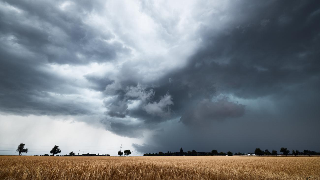 Deutscher Wetterdienst: Weiterhin Unwettergefahr, dann Abkühlung