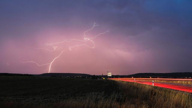 Unwettergefahr: Wetterdienst sagt schwere Gewitter in mehreren Landesteilen voraus