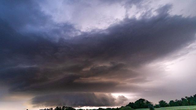 Unwetterwarnung: Deutscher Wetterdienst warnt vor schweren Gewittern