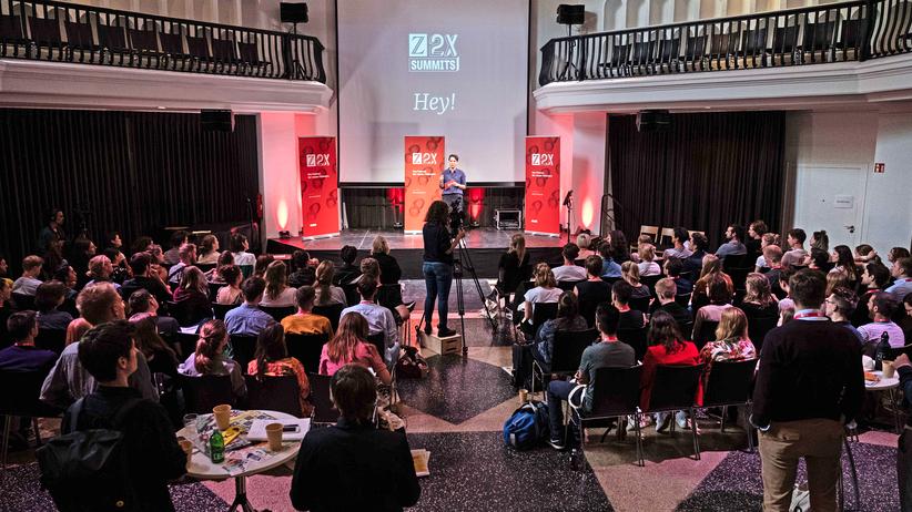 Z2X Summit: Im Silent Green Kulturquartier in Berlin sind junge Visionäre zum Z2X-Summit Europa zusammengekommen.