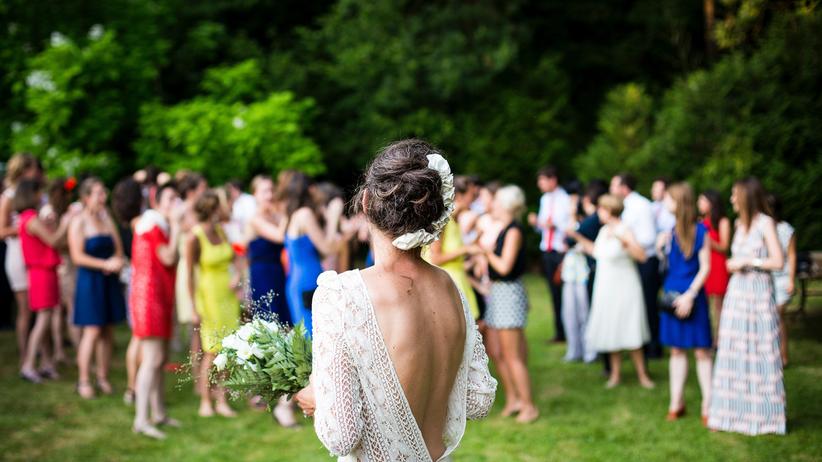 Hochzeit Entscheidung Uber Den Familiennamen Oft Schwierig