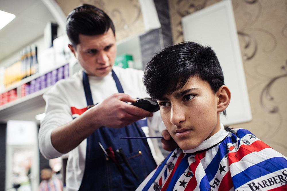 Arabischer Friseur Integration beginnt am Kopf ZEITmagazin