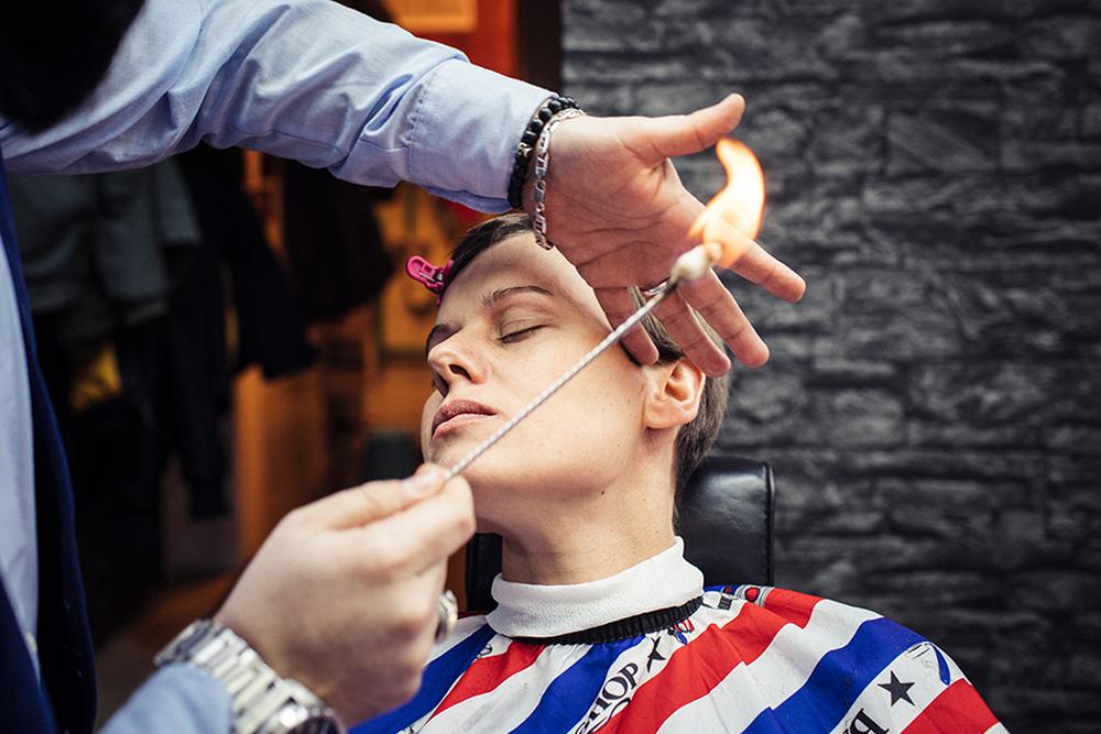 Arabischer Friseur Integration beginnt am Kopf ZEITmagazin