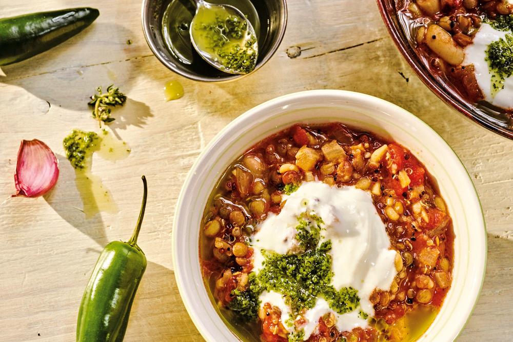 Meal-Prep-Plan: Viele verschiedene Pflanzen zu essen ist nicht nur gesund, sondern natürlich auch ein Genuss.