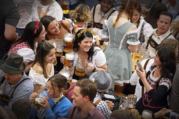 Oktoberfest Drei Maß Und Einmal Alle Klischees Bitte Zeitmagazin 6818