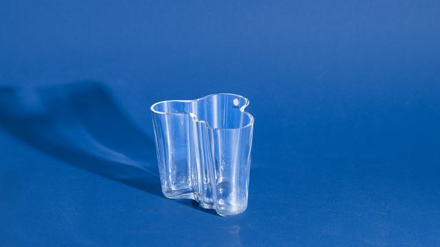 Savoy-Vase: Ein gläsernes Pantoffeltierchen