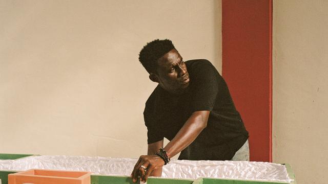 Ghanaian Artist Designs Custom Coffins